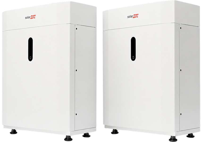 Twee SolarEdge thuisbatterijen naast elkaar